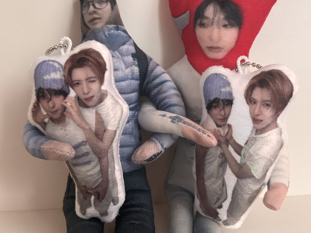 skinn0vati0n's tweet photo. 여러분 쿠션키링 제작업체 추천 하나만 해도 되겠습니까
>>사부작 제작소<< 여기 배송도 엄청 빠르구(금요일 제작 시작해서 화요일에 옴!) 상담도 엄청 친절하게 잘 해주심.. ㅠㅠ 저 아크릴 키링도 서비스로 받아떠요 쿠션도 빵빵해여 쿠션키링 말고도 여러 제품 이뜸
https://t.co/n8hyWDTwuR https://t.co/ZqjkxTmKqv