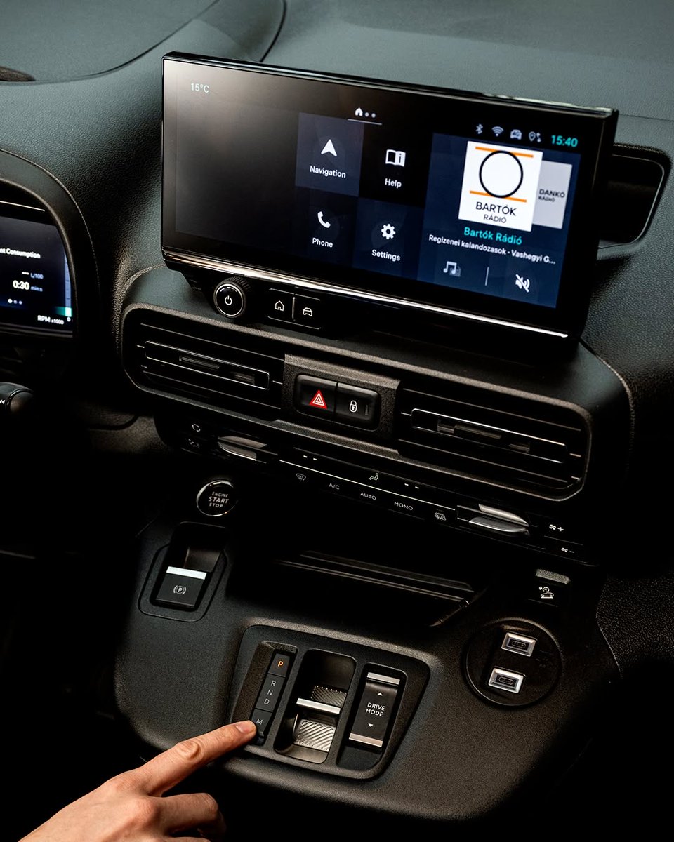 HTCGroupUK's tweet photo. Step inside Doblò: smart space, practical layouts, and comfort designed around your workday! Keep your tools, your workflow, and your focus exactly where they need to be.⁣
⁣
#FiatProfessional #Doblò #EDoblò #HTCVanCentre https://t.co/zKB6E6XHsd