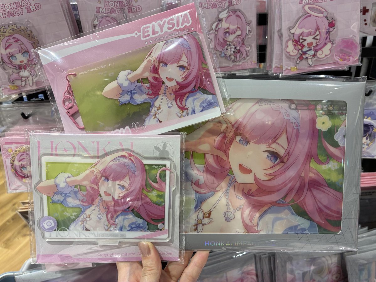 ? #崩壊3rd エリシアグッズ多数展開中！ アクスタやアクキー、缶 