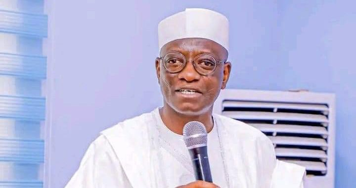 MobilePunch's tweet photo. 𝗡𝗮𝘀𝗮𝗿𝗮𝘄𝗮 𝘀𝗲𝗻𝗮𝘁𝗼𝗿 𝗵𝗮𝗶𝗹𝘀 𝗡𝗔𝗦𝗜𝗗𝗔 𝗳𝗼𝗿 𝗮𝘁𝘁𝗿𝗮𝗰𝘁𝗶𝗻𝗴 𝗶𝗻𝘃𝗲𝘀𝘁𝗺𝗲𝗻𝘁𝘀 

 𝗥𝗲𝗮𝗱 𝗠𝗼𝗿𝗲: https://t.co/34q0Rob0td https://t.co/rdTsSjpTk8