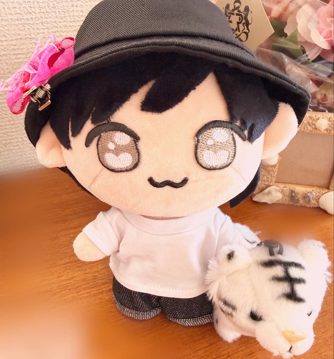お、俺のぬいぐるみ作ってくれた 5万個量産して国民にばらまきたい完成
