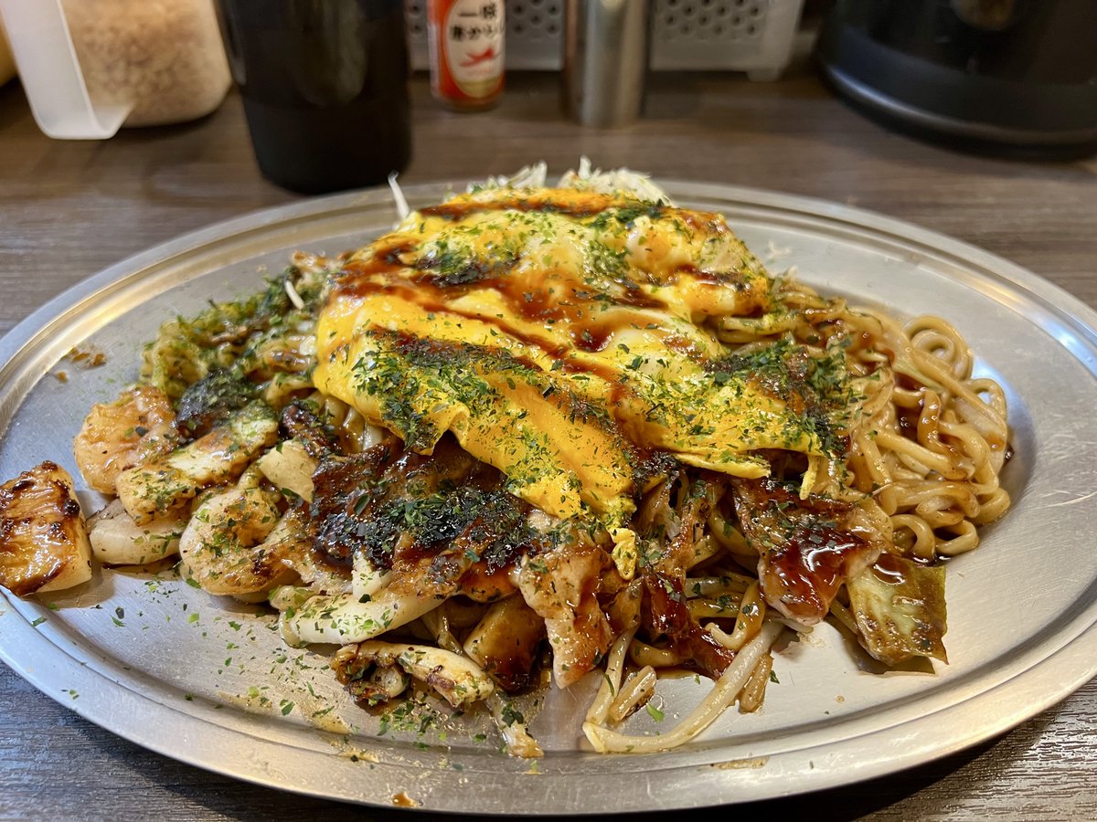 Lf0ur's tweet photo. 焼きそばを食べます。 https://t.co/ZmWdmJiOcN
