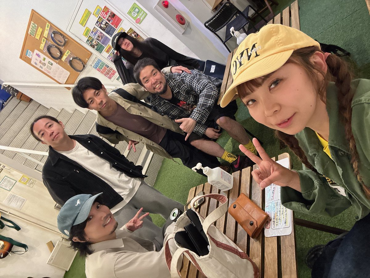 hoshi_3ttsu's tweet photo. 次のライブは、5/14アメリカ村DROP‼︎
大好きマスコくんのバースデーイベントやで‼︎
スペシャルコラボあったりして🤭
取り置きまだまだ🙆お待ちしております😃
みんなでお誕生日お祝いしよ🎂 https://t.co/LDVWl7e0Ed