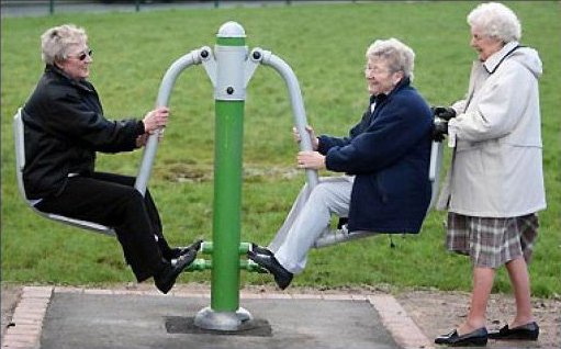 FitnessHacks101's tweet photo. Good morning! Have a great day, ...and remember 'You donβt stop having fun because you get old, you get old because you stop having fun'.
#FitnessHacks101 #motivation #wellness #active #healthylifestyle #fitfam #stayactive #positivevibes #ageisjustanumber #funfitness #morningmotivation #getfit #exercise #inspiration #movementmatters