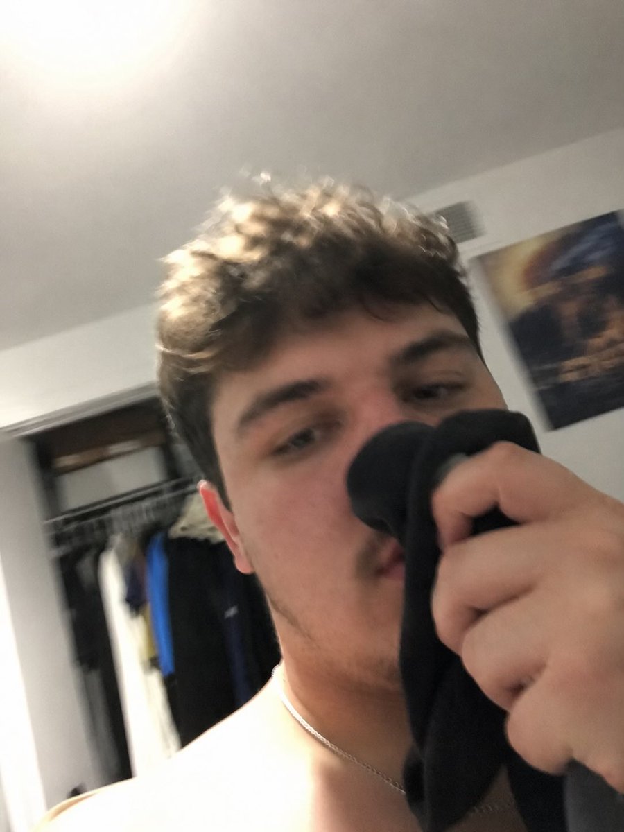 Bloke tweet media
