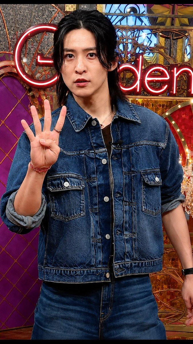 めめ様 どんなポーズしてもセクシーなめめさん。 #目黒蓮