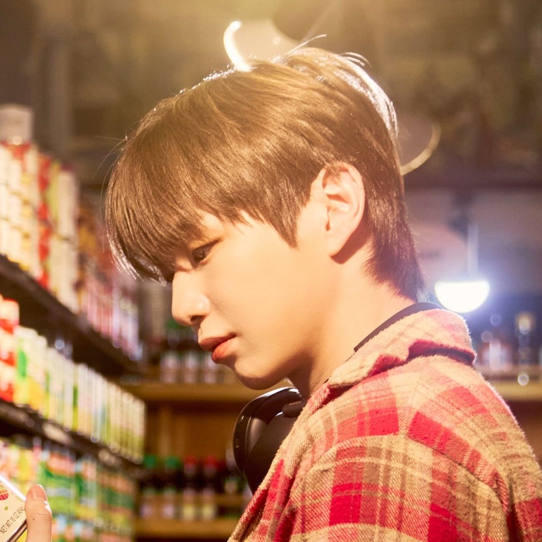 글로 •᷄⌓•᷅ tweet media