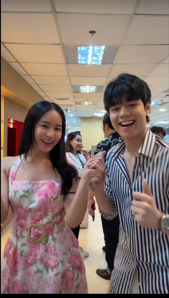 caprisissu's tweet photo. ANG GANDA NI CAP AT POGI NI MARCO, SORRY CAPKRYS... MANGANGAPITBAHAY MUNA AKO SA MGA IBANG SHIPS https://t.co/D3q7hTICPE