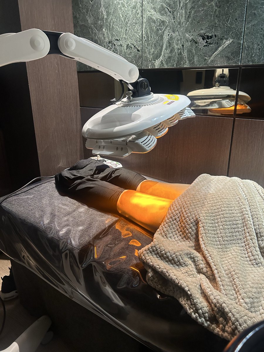 fight0917's tweet photo. レアート整形外科さんで脂肪吸引を受けました！
術後、インディバと点滴をサービスしてもらいました！！経過がとても楽しみです✨

→太もも脂肪吸引➕骨盤脂肪移植 https://t.co/I7bmAa8X2G