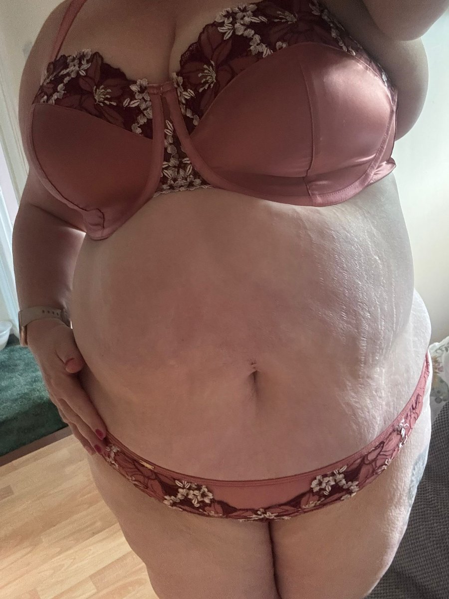 kerribbw's tweet photo. Here’s today’s work undies 👙  Did I mention I’m on my own again 😈

See more of me over on my OF

https://t.co/QqSEdKs1Vo https://t.co/VKyiIm5R5d