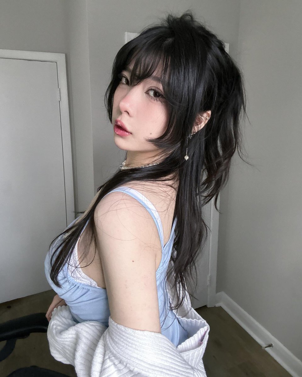 Bexxiee tweet media