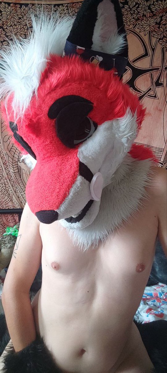 Andrew RubberFox 🔜 tweet media