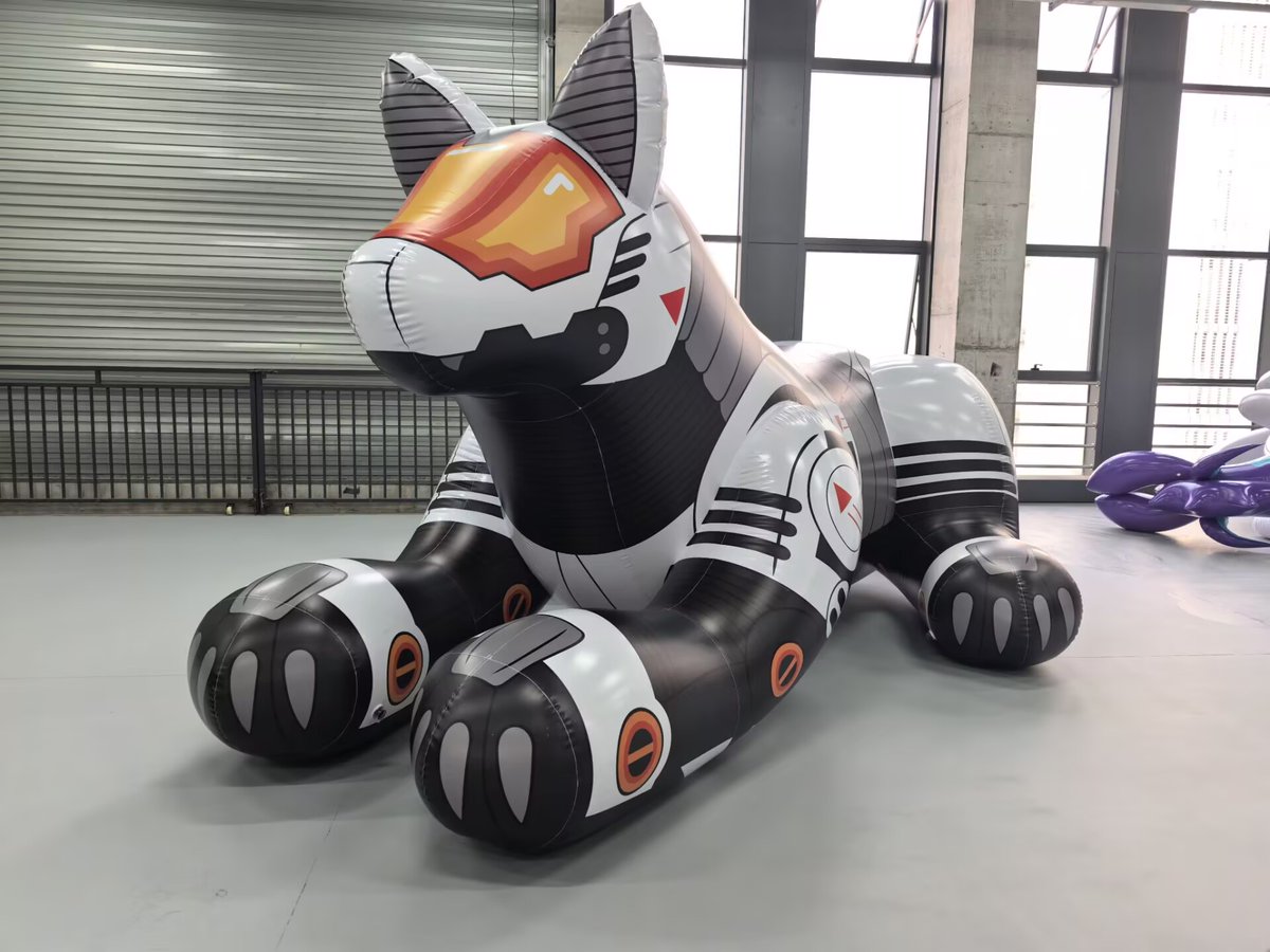 BeiLegirl's tweet photo. I can already imagine how cool it would be to ride on this awesome inflatable mecha wolf!
#inflatablewolf
#inflatablepvccartoon
#inflatablemexhawolf https://t.co/G8CWFvYBes