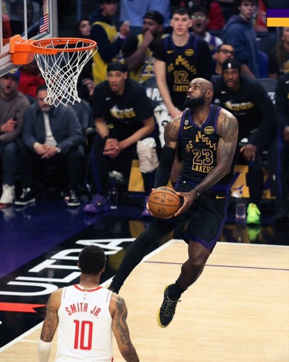 NBA tweet media