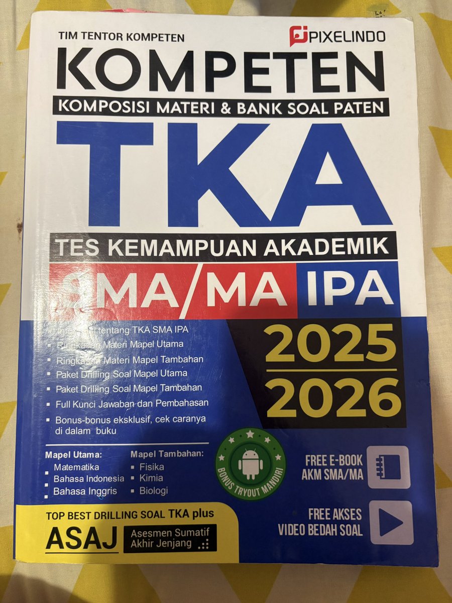 hze1nut's tweet photo. bukh TKA kelas 12 https://t.co/NF7T1X15b7