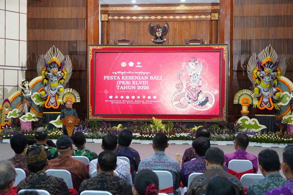 Kodam9Udayana's tweet photo. Irdam IX/Udayana Hadiri Rapat Pleno PKB XLVIII 2026, Wujud Dukungan TNI untuk Pelestarian Budaya Bali

#KodamIXUdayana #IrdamUdayana #PKB2026 #PestaKesenianBali #AtmaKerti #Bali #Denpasar #BudayaBali #PelestarianBudaya #TNIAD #PariwisataBali #BaliAman #PendamUdayana https://t.co/e73Sol0ywc