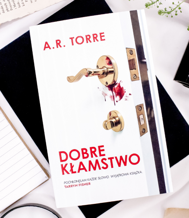 Pjoter79_Film's tweet photo. 📖A.R. Torre - Dobre Kłamstwo

Dobrze skonstruowany thriller psychologiczny. Autorka zabiera nas w mroczny świat polowania na seryjnego zabójcę, gdzie granica między prawdą a manipulacją jest niezwykle cienka. Nic jednak nie jest takie, jakie się wydaje. 
7,5/10 - Polecam👍 https://t.co/DvIhQaJDMm