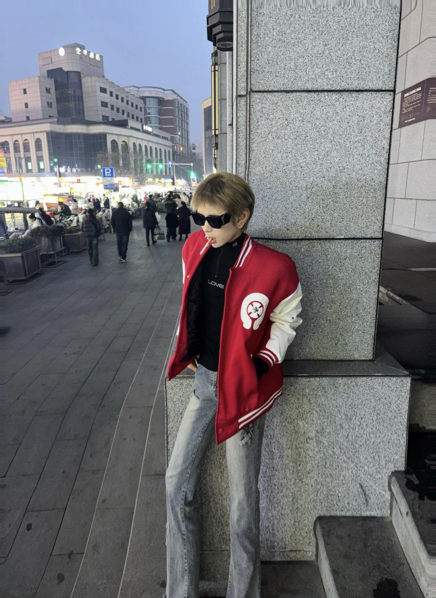 沧屿男模 tweet media