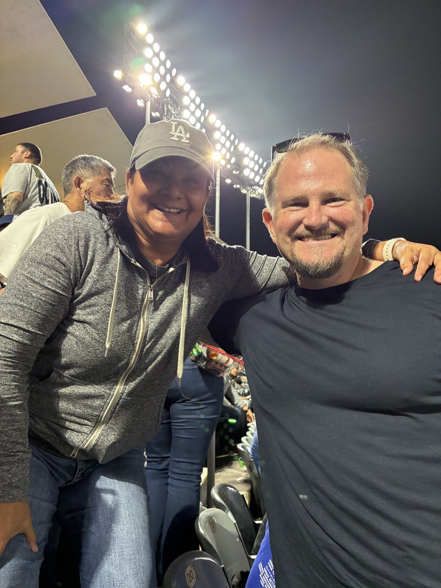 kevindanni10's tweet photo. @FSHA_Athletics Such a great night at the @FSHAtologs Softball 🥎 night @Dodgers Stadium!! Go Tologs!! https://t.co/GdsGcQlk84