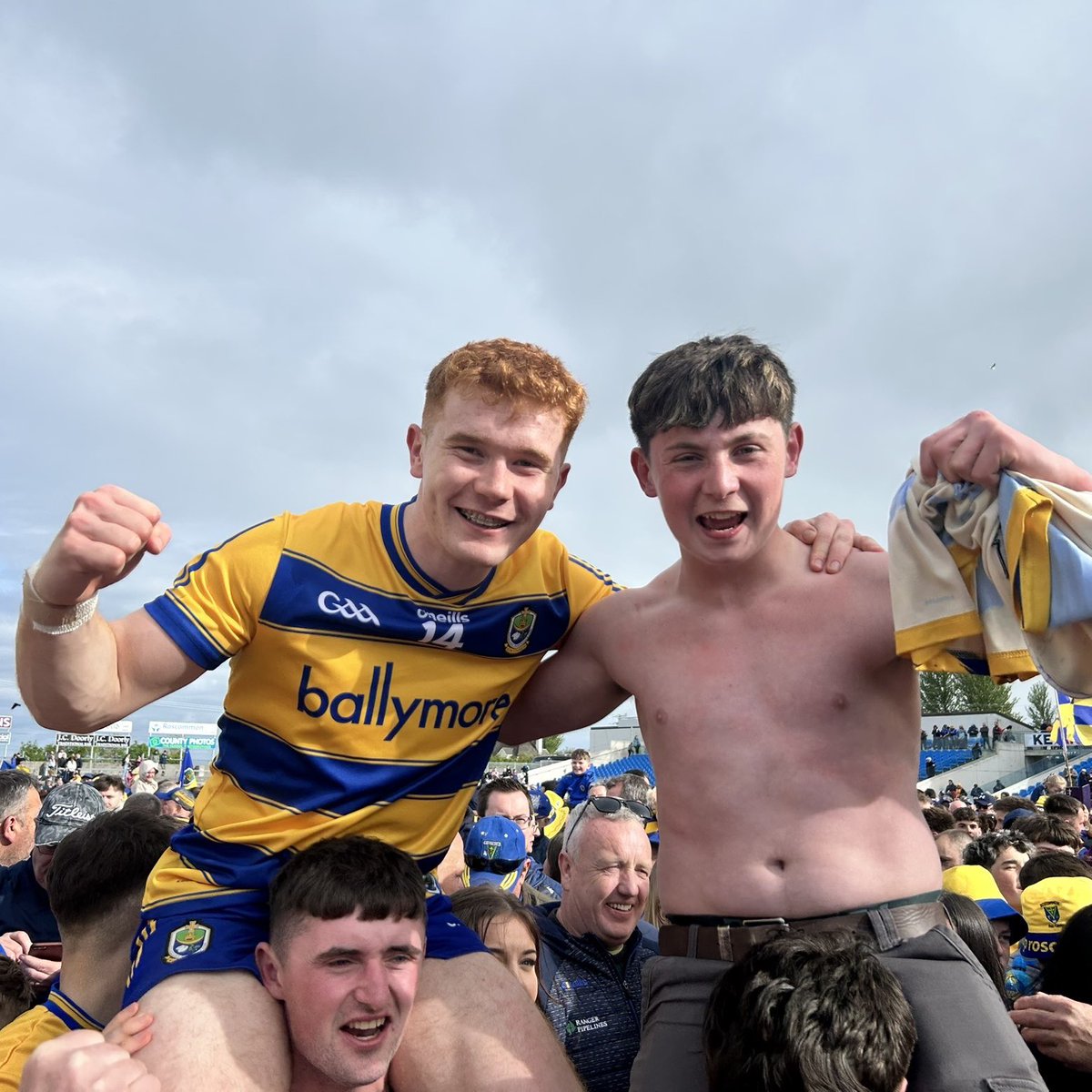 StrokestownGaa's tweet photo. 💛💙Connacht Champions 🖤💛

A huge congratulations to Colm Neary, manager Mark Dowd, coach John Rogers and the Roscommon Senior footballers on their Connacht final on Sunday 🎉 👏🏻 

A hugely proud day for our club and the entire county, well done men 🖤💛💛💙 https://t.co/zLFNHofnV8