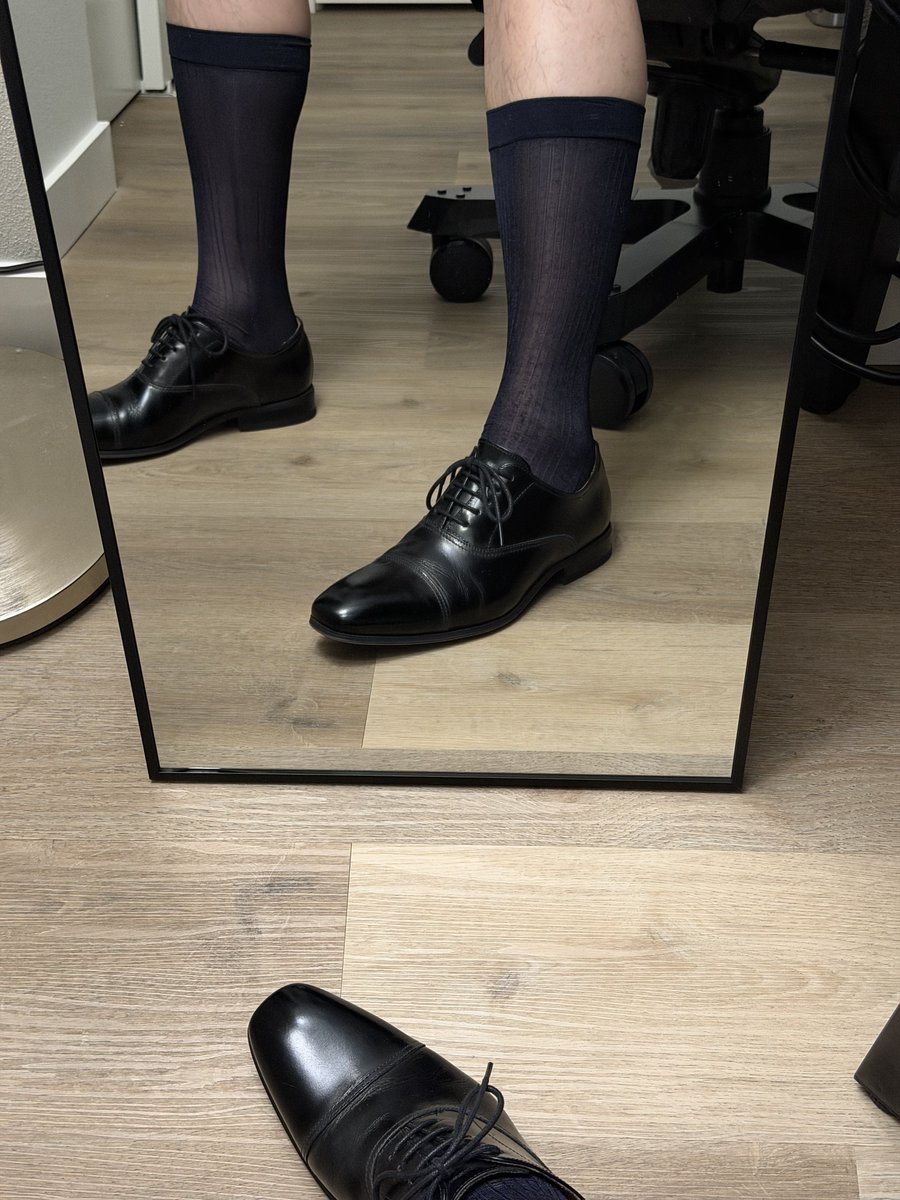 maikusuutsu's tweet photo. new mirror, more #menatplay https://t.co/tQH3K2syrR