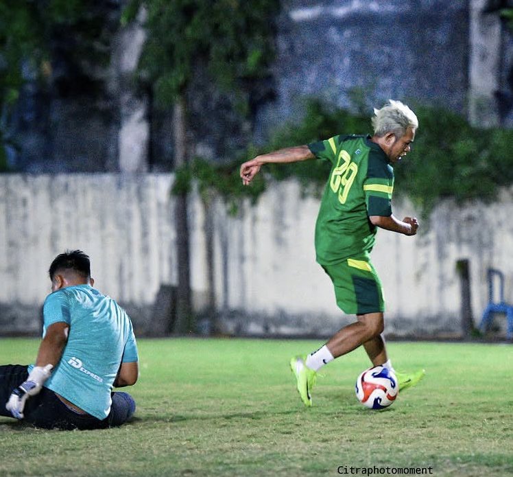 GamblezZ10's tweet photo. Hamdallah, striker ganas ✋🏻🤫🐊 https://t.co/QMnDAF3Eoi