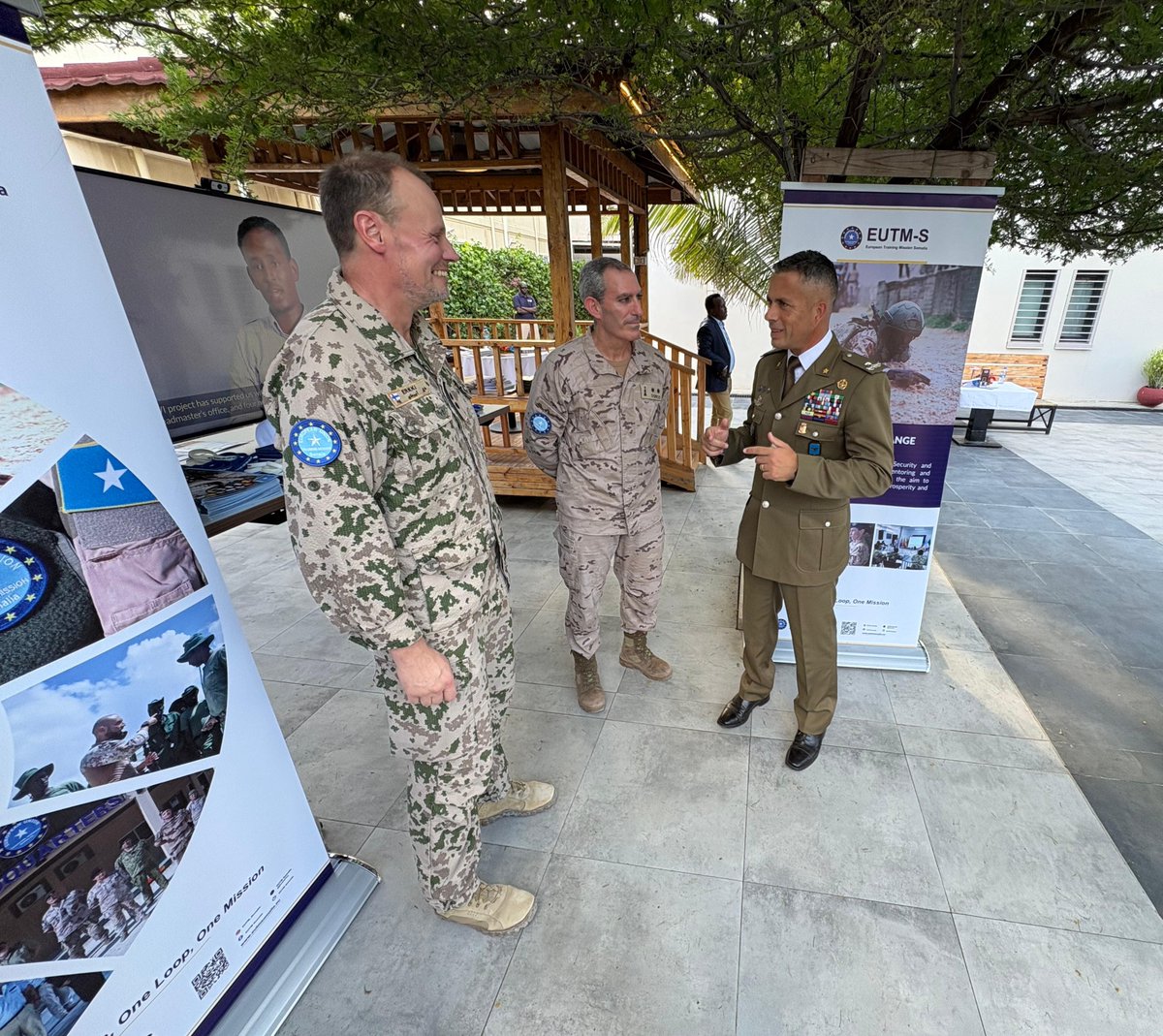 EutmSomalia's tweet photo. At the EU event in Mogadishu, EUTM team proved that teamwork, clear communication, shared goals, and mutual trust make the difference. Together, we turned participation into impact.
#EUTMSomalia #Teamwork #EUinSomalia #TrustAndUnity https://t.co/gkpt8a8kg9