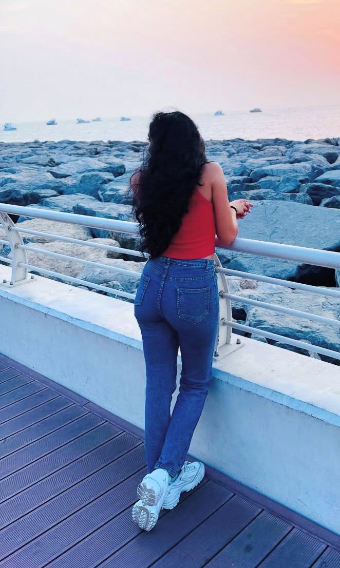 hottelugumemes2's tweet photo. DON'T JUDGE A BOOK BY ITS COVER 

Prani Reddy 🍑📈 https://t.co/rdUYrVMBZ2