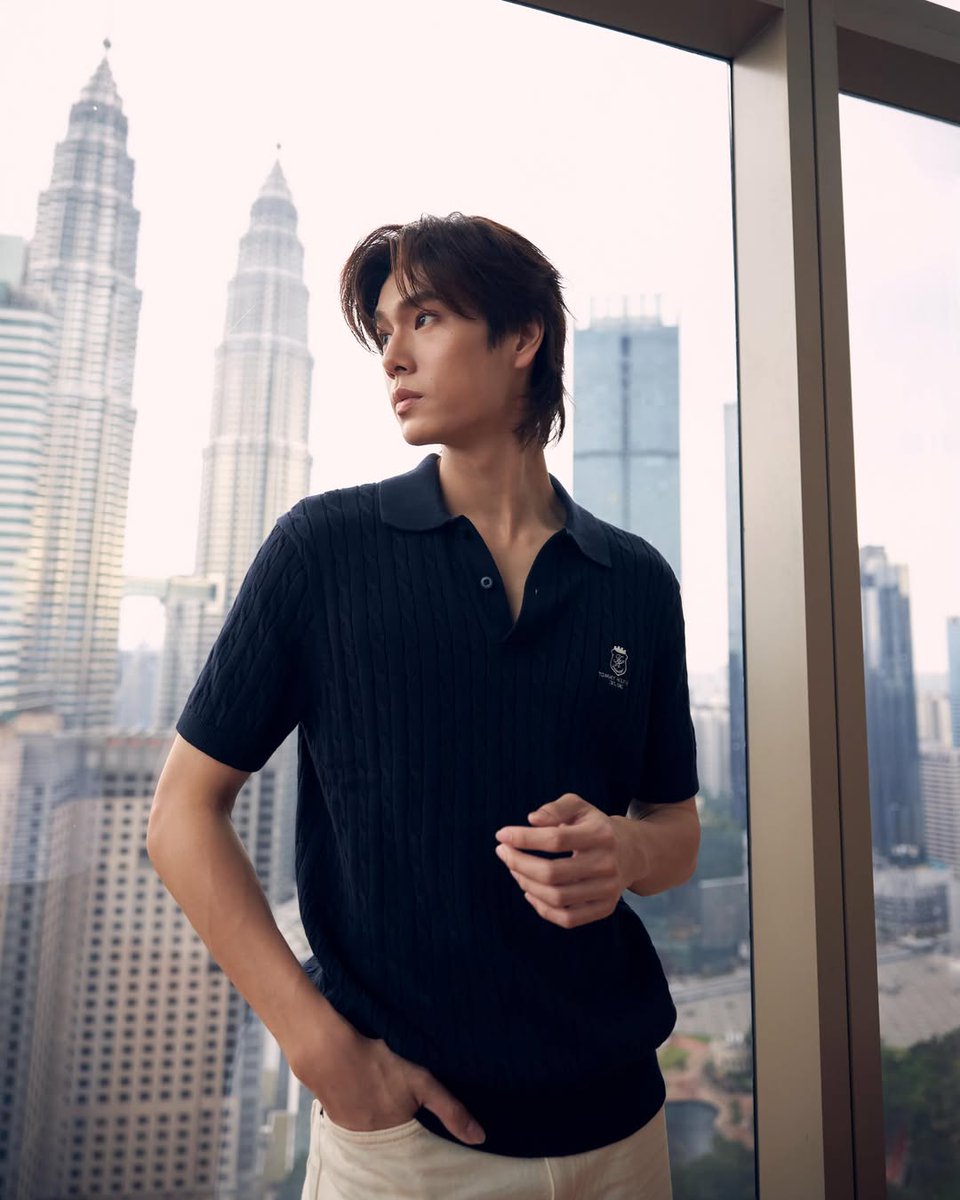 PHUWIN TOMMYHILFIGER MY ❤️🤍💙

📸 IG : gunn_8

#TommyHilfigerXPhuwin
#TommyHilfiger #TommyFamily
#phuwintang <a href="/phuwintang/">phuwintang</a>