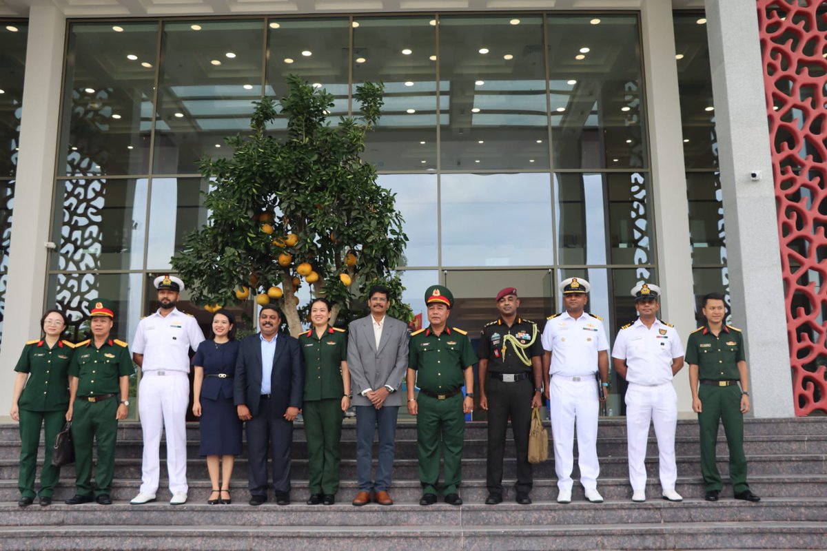 SpokespersonNavy tweet media