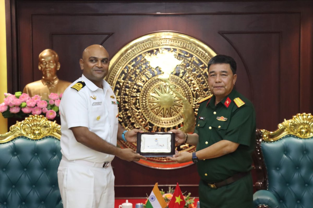 SpokespersonNavy tweet media