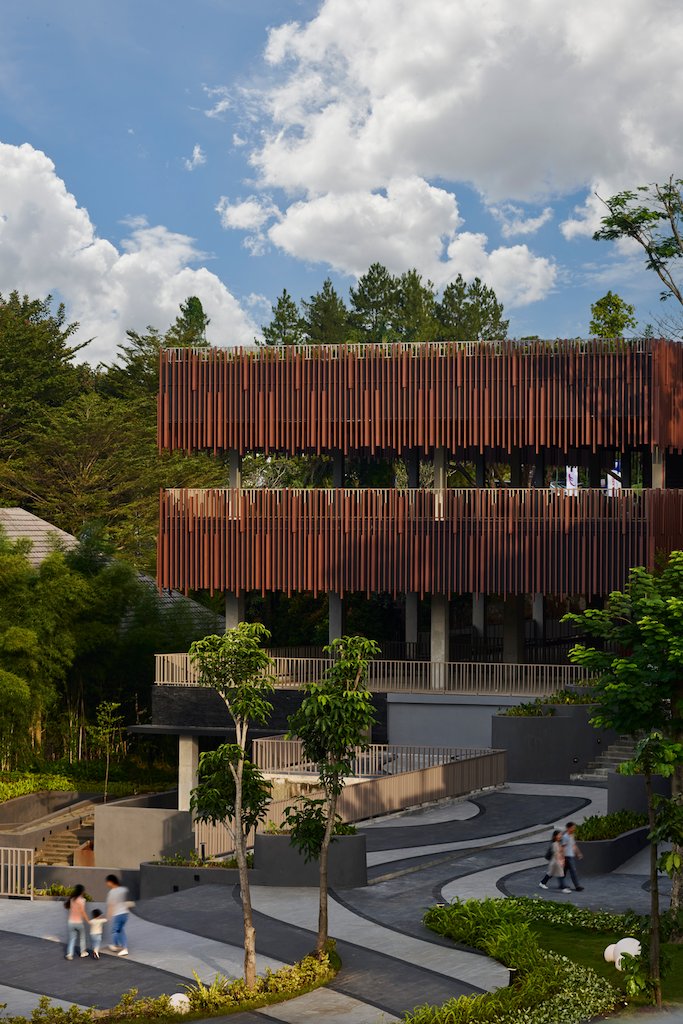 Architizer's tweet photo. Inspired by the romantic charm of an Italian hillside village, Sentul Markt Lane is masterplanned as a terraced destination that follows the site’s natural contours. 

📍Indonesia
Project by: RSP Architects Planners &amp; Engineers
Details: https://t.co/IXHHrTz2Mp https://t.co/1Ww81L23gK