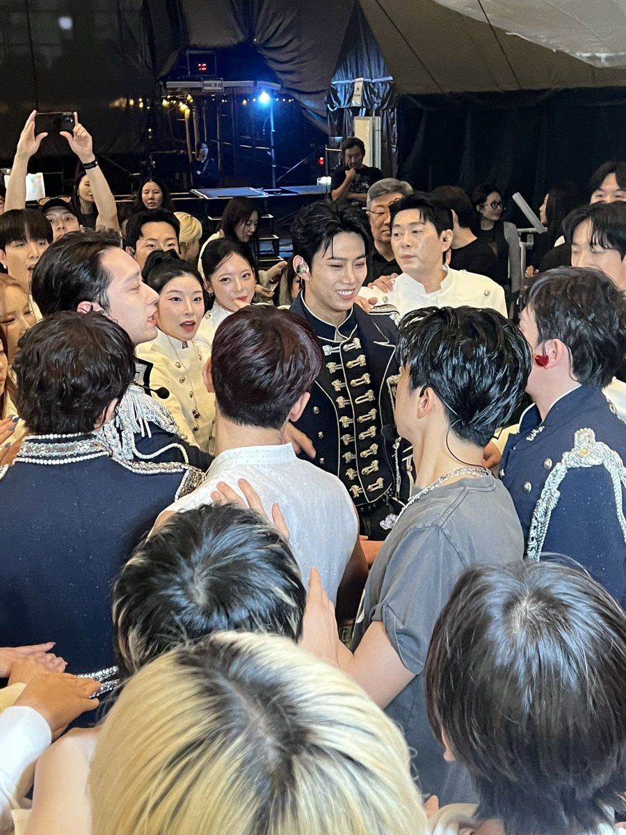 황요한 tweet media