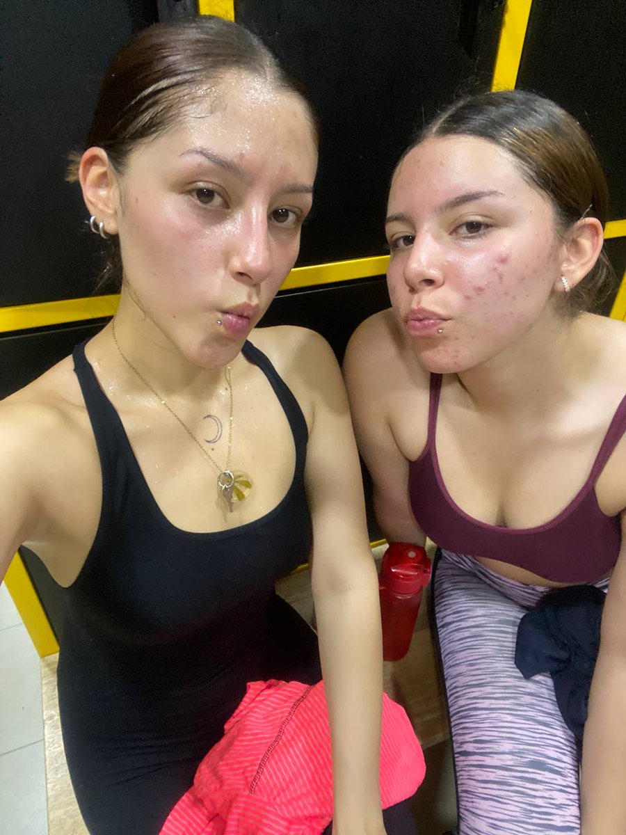 Les 2 Jumelles 👩🏻‍🦰 tweet media