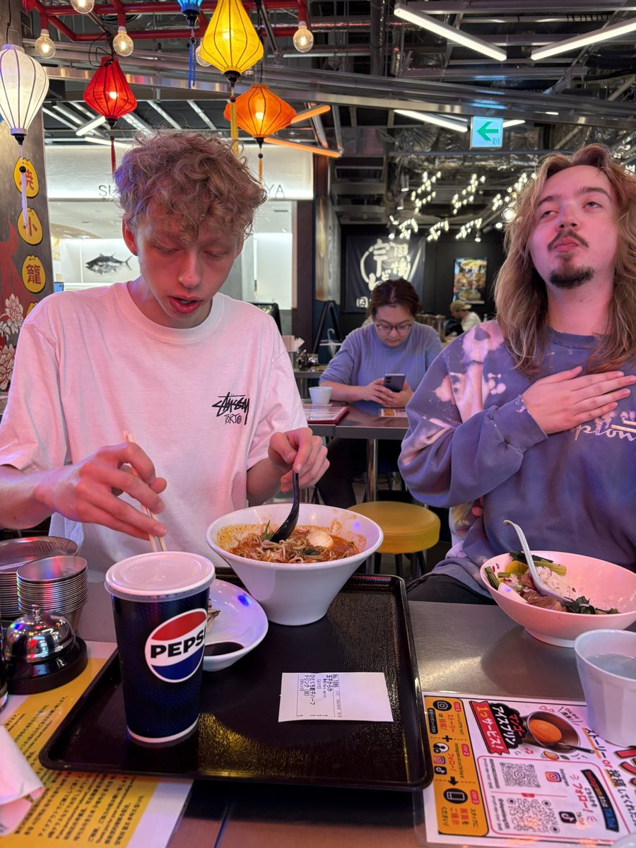 𝐥𝐨𝐚𝐟 in 🇯🇵 🤪 tweet media