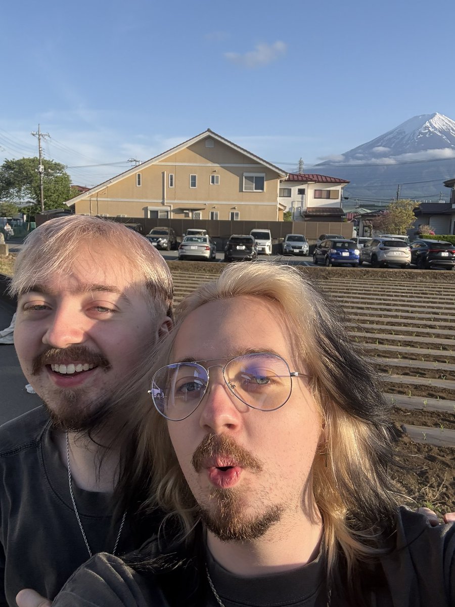 𝐥𝐨𝐚𝐟 in 🇯🇵 🤪 tweet media