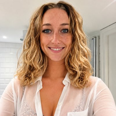renee eerlijk tweet media