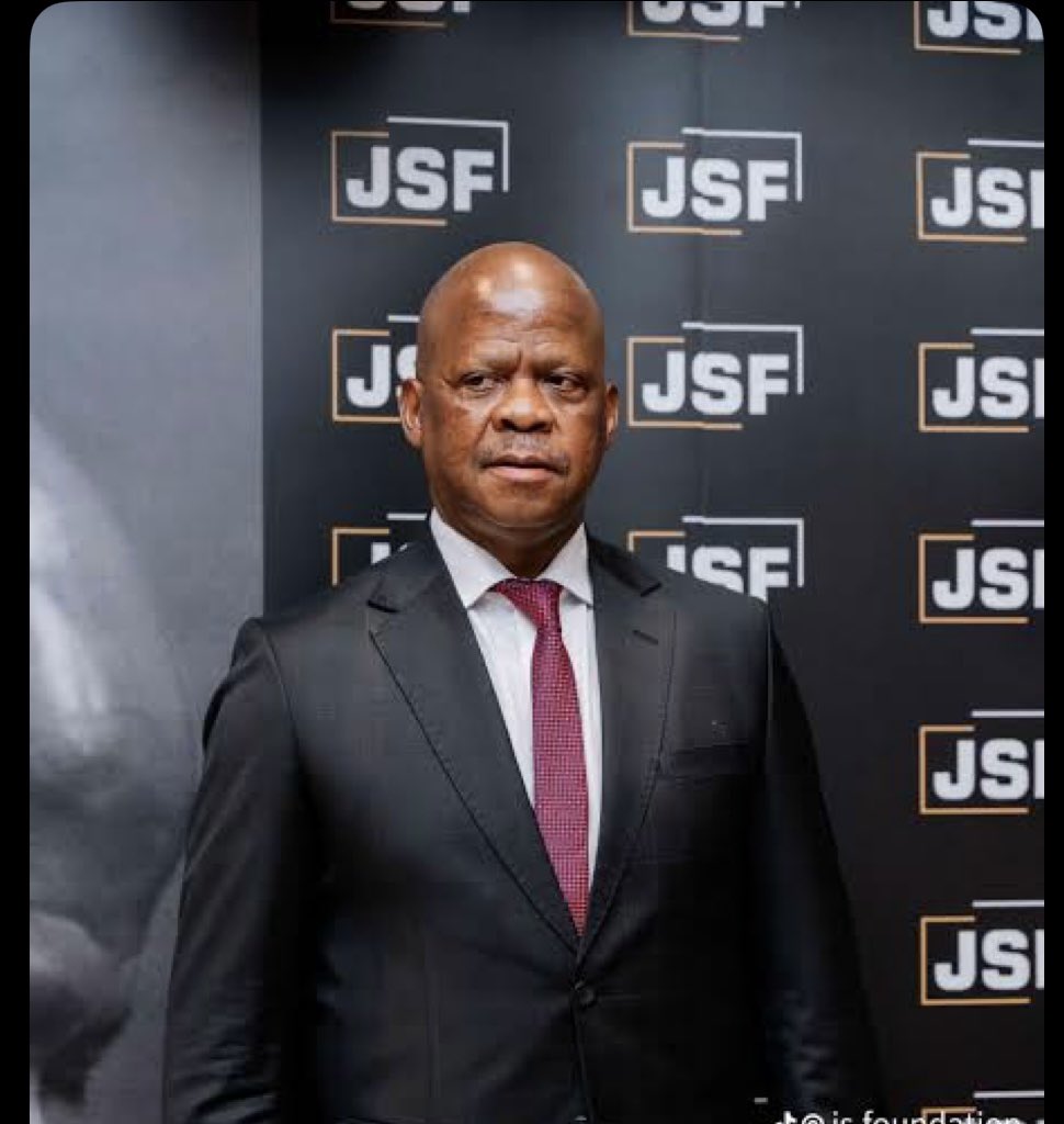 MandDLw's tweet photo. According to EFF supporters this is STEVE BIKO https://t.co/5EwoUsTGsx