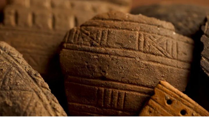 NarudaaArnaud's tweet photo. Les plus anciennes traces d'alcool découvertes dans le nord-est de la #Pologne retrouvées dans des récipients vieux de 4 500 ans https://t.co/qpvHJ7EGko https://t.co/OAdPKB8Dre