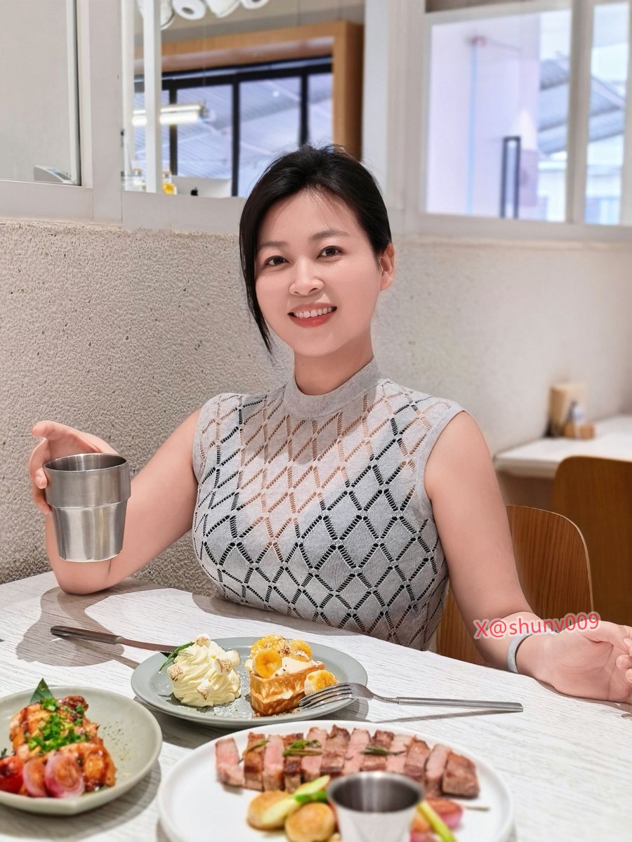 不用刻意打扮，就这样刚刚好，邻家大姐姐的亲切感。 https://t.co/IE0Ghu1w5a