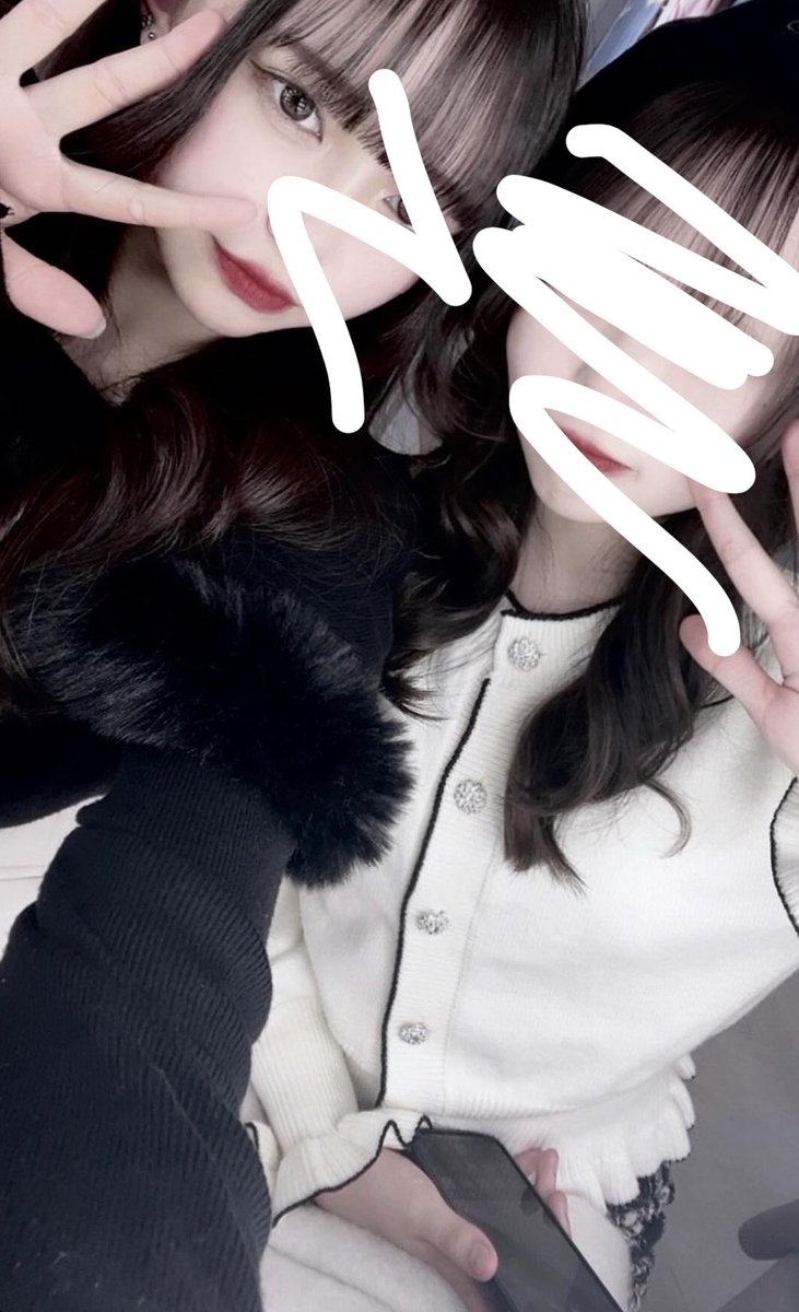 risa_2000_0001's tweet photo. かーいいいい？？可愛いって言って🥺
名古屋民繋がろー🙋‍♀️
今月予定薄じゃよよよよよ♡♡ https://t.co/kFFOwlZNto