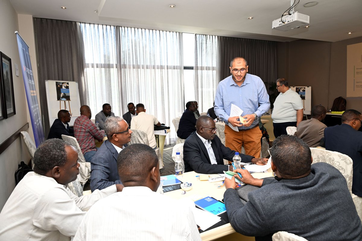 IloProspects's tweet photo. The @ILO Prospects programme has launched a 5-day #EIIP training in Sudan, bringing together public institutions, private contractors & partners to advance labour-based infrastructure approaches.
@NLinSudan @UNHCRinSudan @UNICEFSudan https://t.co/xM9pn7MC9H