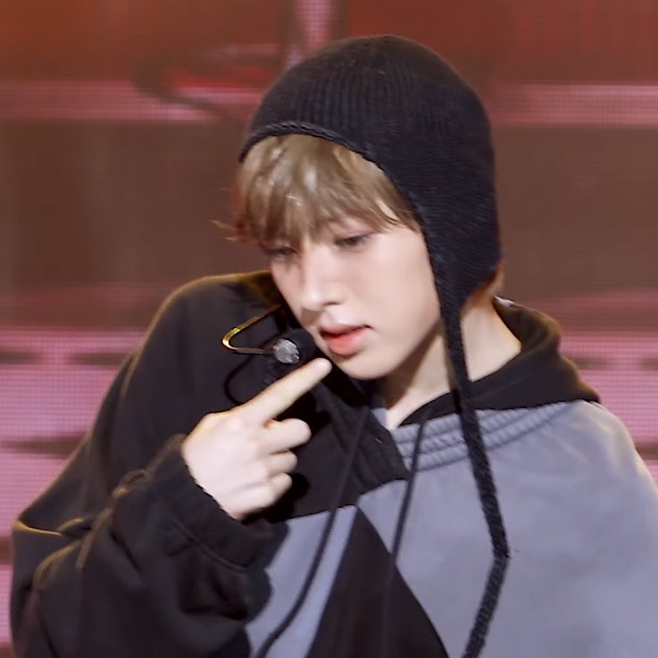 우미 tweet media