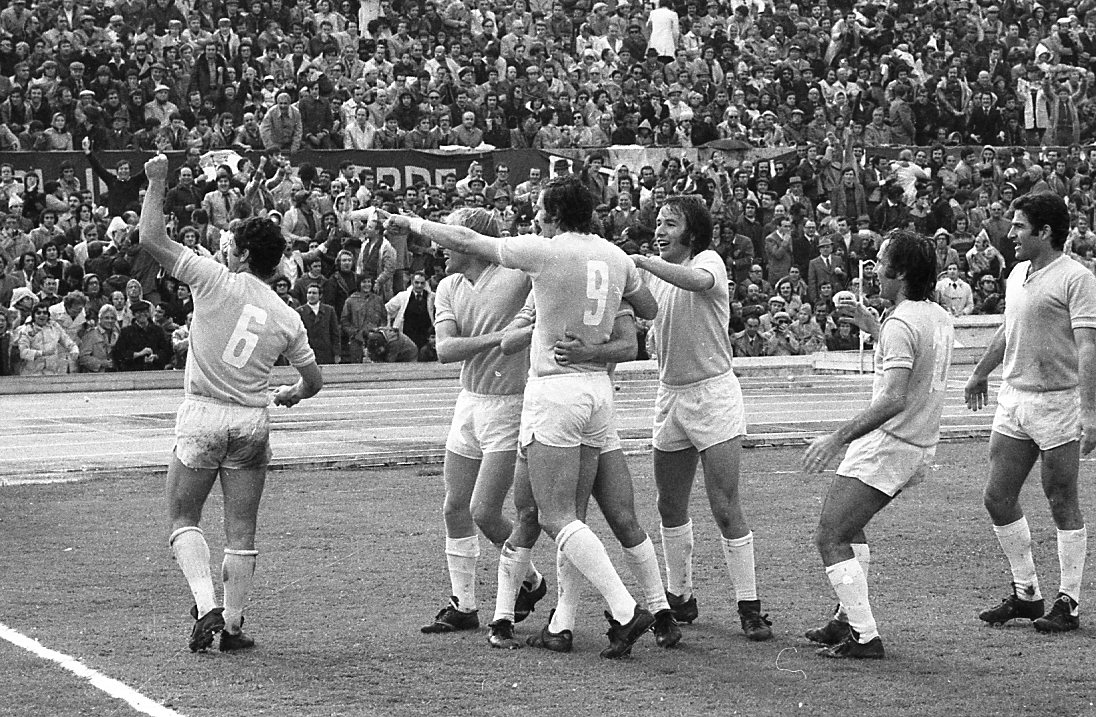 Alex_Piace's tweet photo. Auguri Campioni Immortali

#Lazio74 https://t.co/wnV0utKPqf