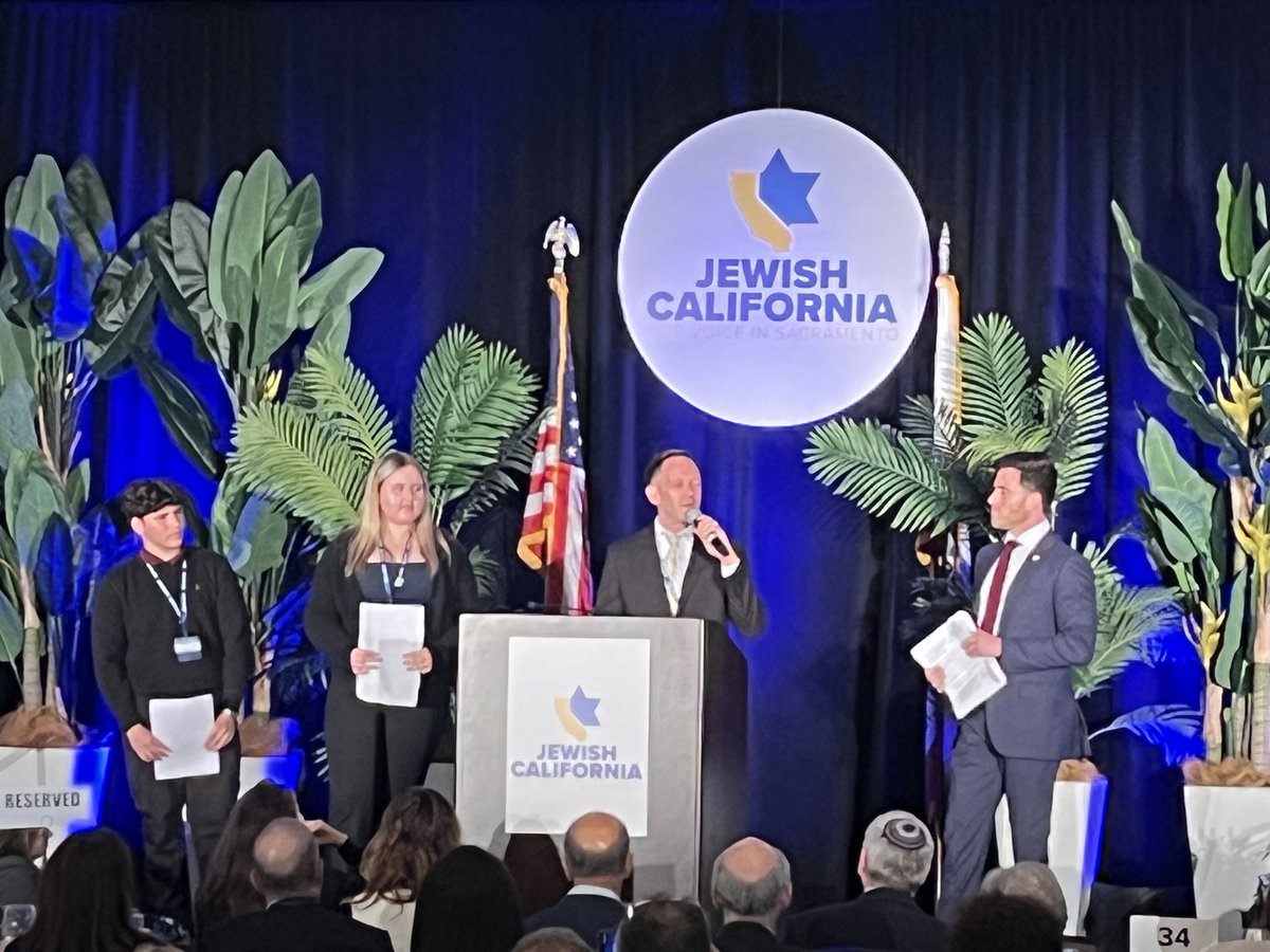 oivanov85's tweet photo. Northern California @StandWithUs staff and board members are proud to join other Jewish organizations and community members from across California at the @JPACcalifornia Capitol Summit in Sacramento to fight for our community and the well-being of all Californians. https://t.co/vxCSWPVhZU