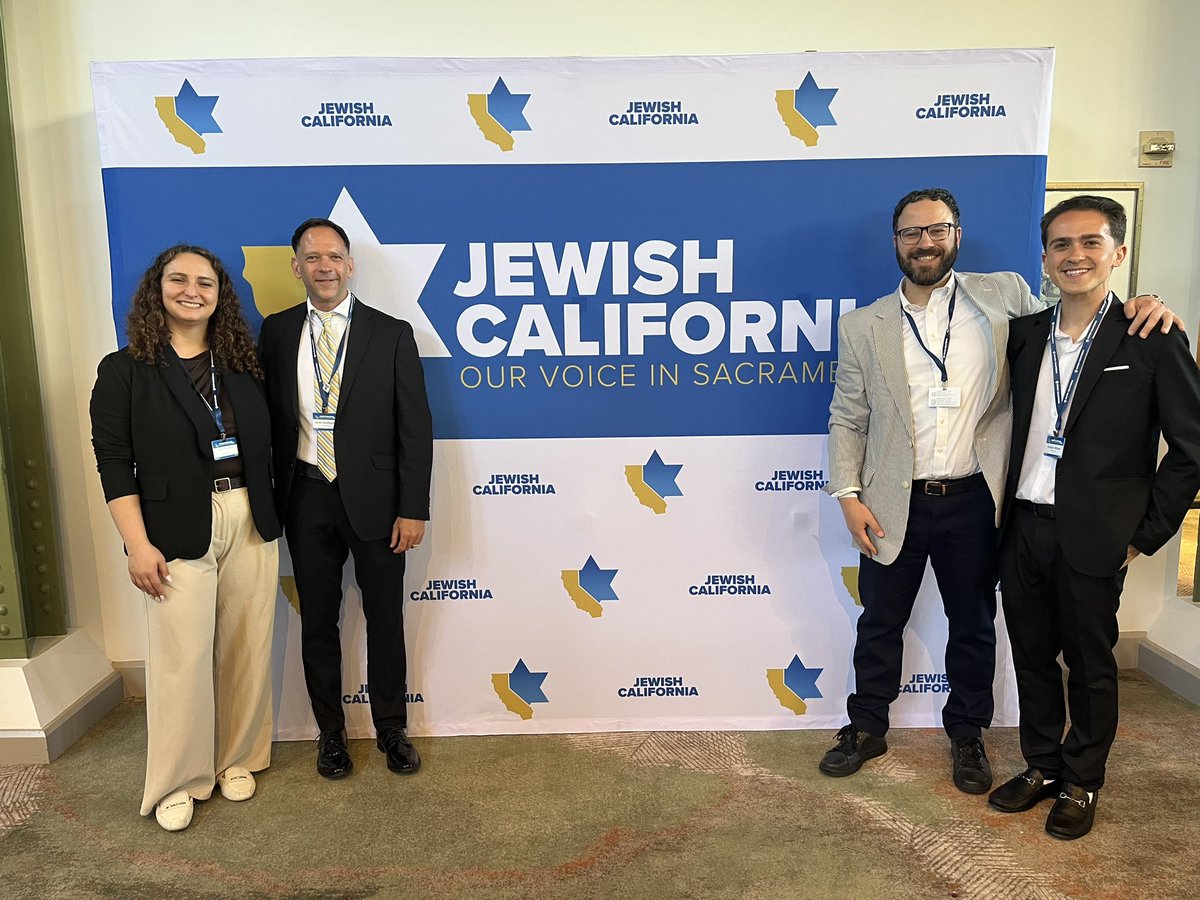 oivanov85's tweet photo. Northern California @StandWithUs staff and board members are proud to join other Jewish organizations and community members from across California at the @JPACcalifornia Capitol Summit in Sacramento to fight for our community and the well-being of all Californians. https://t.co/vxCSWPVhZU