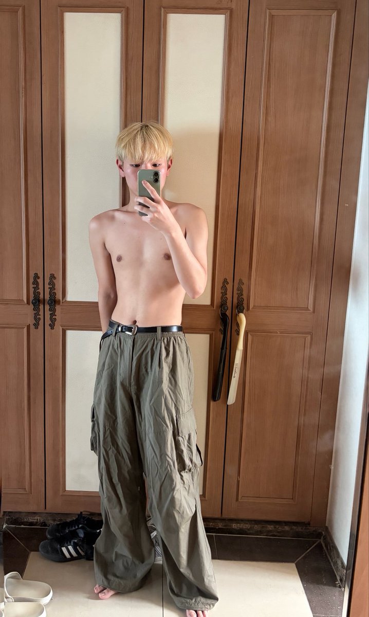 팔춘이 tweet media
