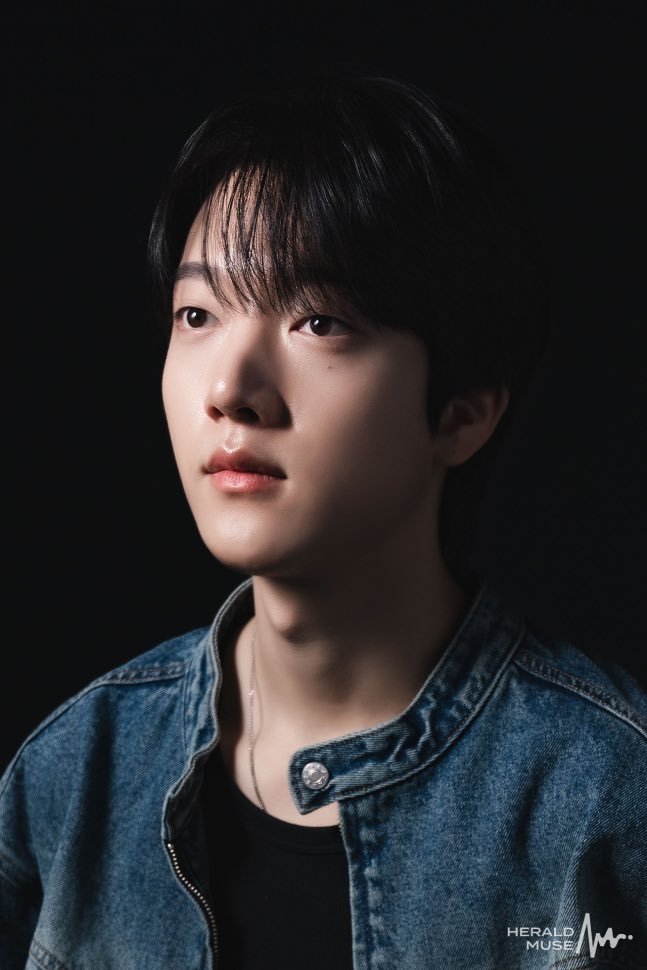 푸름 tweet media