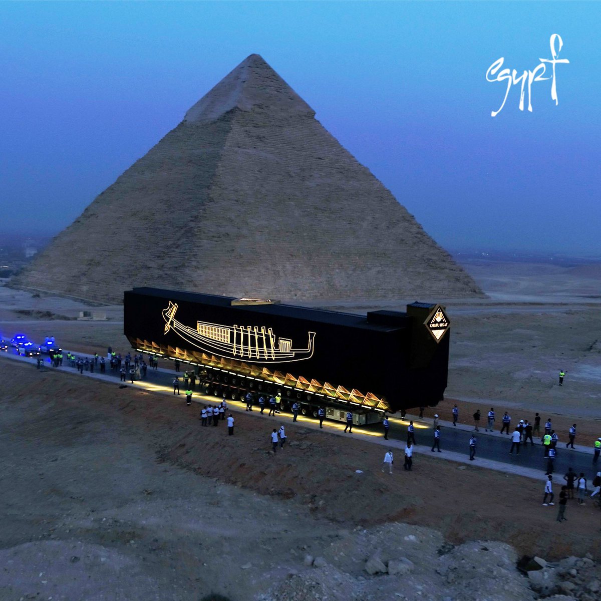 AfricaFirsts's tweet photo. Egyptian Pharaoh, King Khufu’s 4,600-year-old ship being moved to be displayed in a honourable way at The Grand Egyptian Museum, the world's largest archaeological museum in Egypt 🇪🇬. https://t.co/scAsUOmq0c