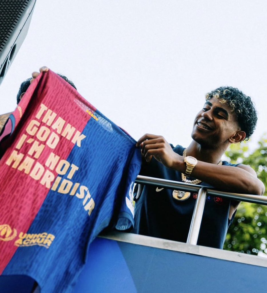 MAZI OF BARCELONA 💙❤️ tweet media